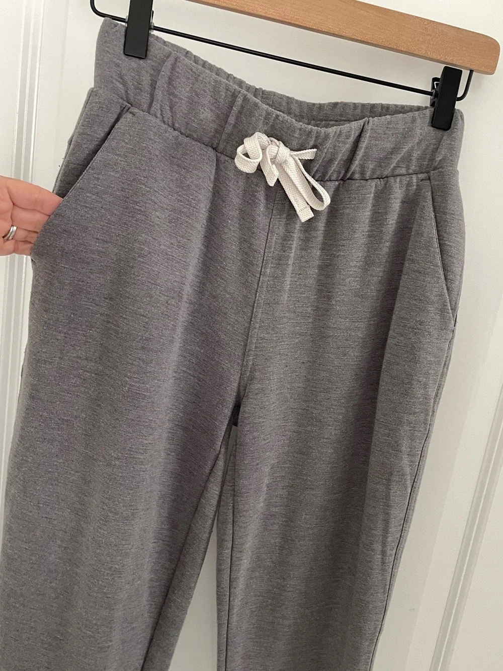 Free Fly women’s Bamboo Foeece Jogger Pants Size XS Sweatpants Casual Lounge